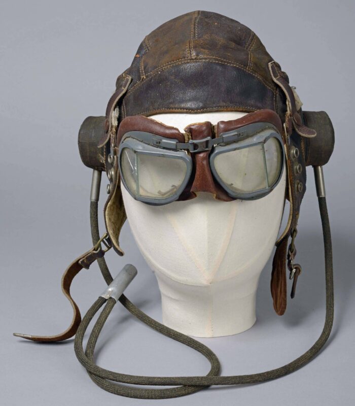 Fleet Air Arm headgear and goggles. From the Collection of the National Museum of the Royal New Zealand Navy. Crown Copyright CC-BY NC 4.0 2013.33.1