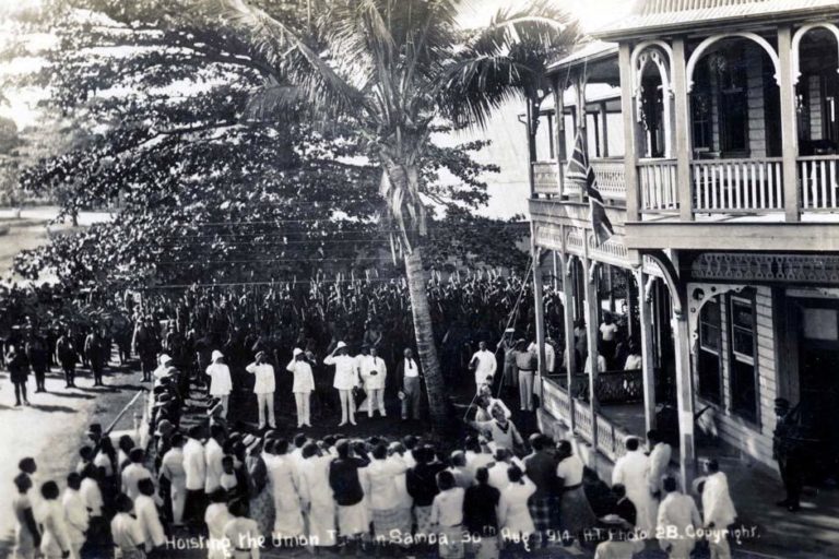 Hoisting the Union Jack in Samoa 1914 Hoisting the Union Jack in Samoa 1914