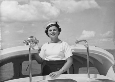 Coxswain Nancy Hodgson, one of the pioneering Wrens who manned the Admiral's Barge during WW2.