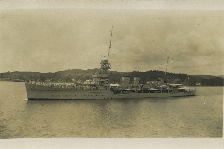 AAD 0001 – HMS Dunedin – Russell HMS Dunedin at Russell
