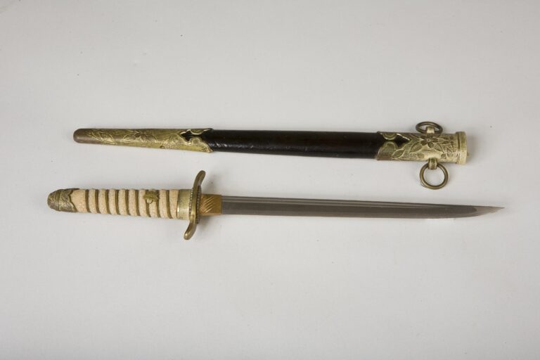 Japanese Naval Dirk Japanese Naval Dirk